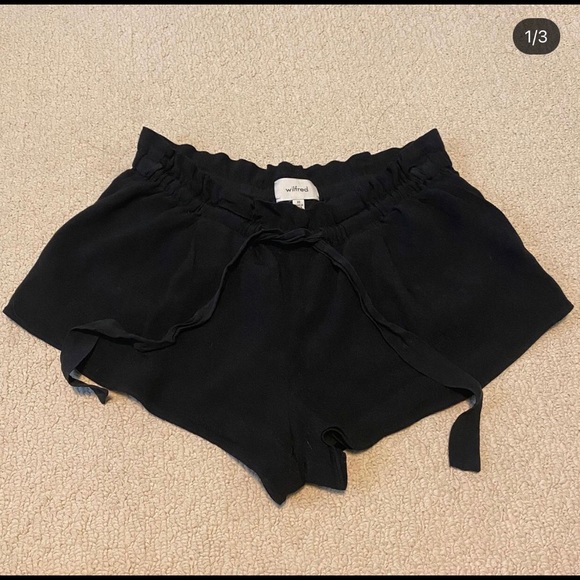 aritzia shorts - Picture 1 of 2